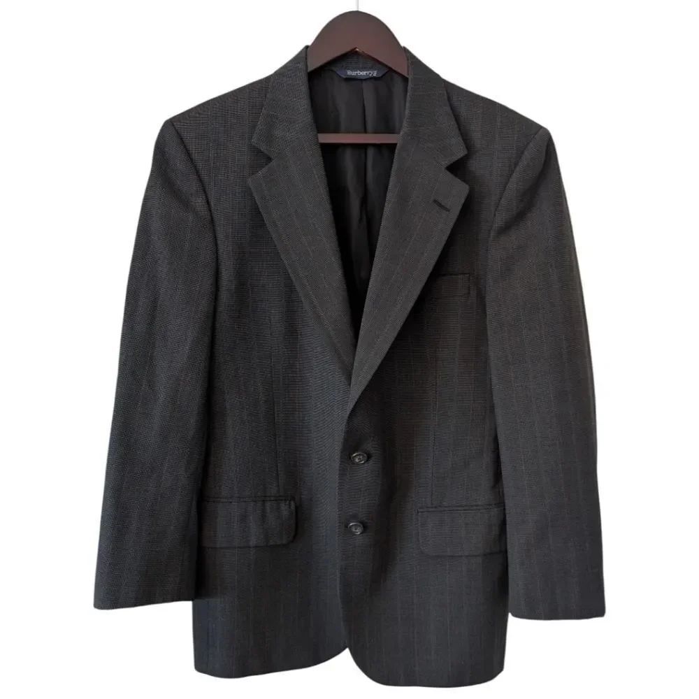 Vintage 90s Burberrys' Pure Wool Grey Pinstripe Blazer 40S